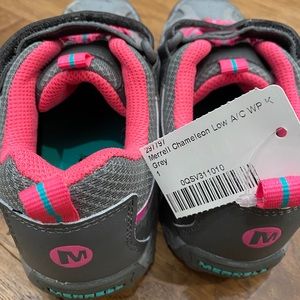 Merrell Chameleon Low, Grey, kid size 1
